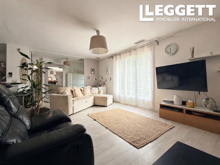 Image No.2-4 Bed House for sale