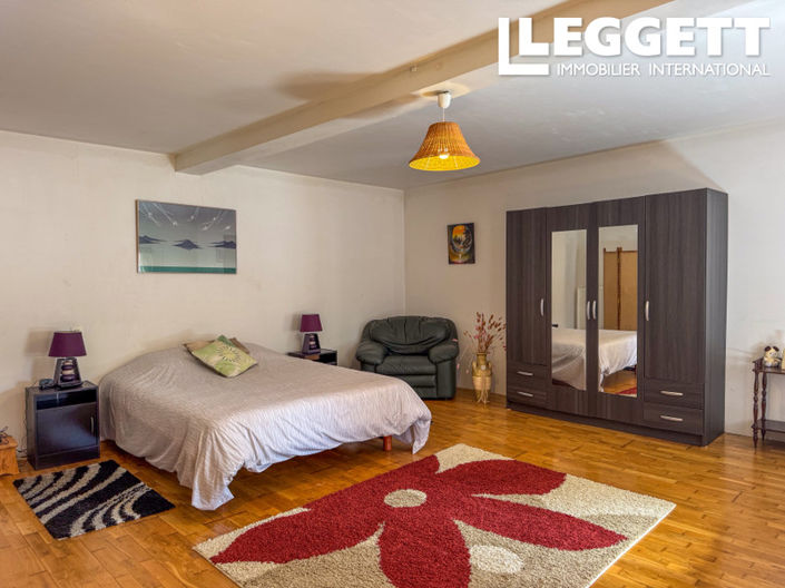 Image No.5-3 Bed House for sale