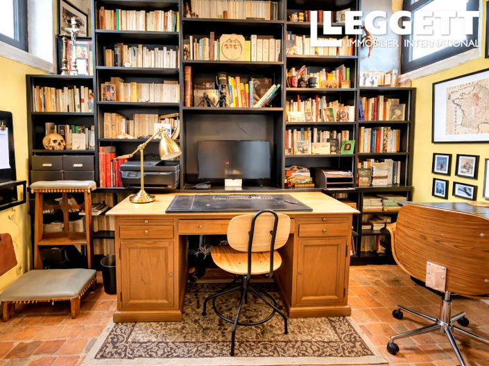 Image No.7-5 Bed House for sale