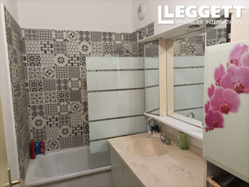 ahr0chm6ly9jzg4uagvzdglhlmltbw8vaw1hz2uvvevom