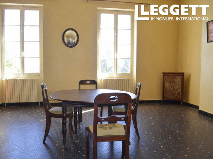 Image No.10-4 Bed House for sale