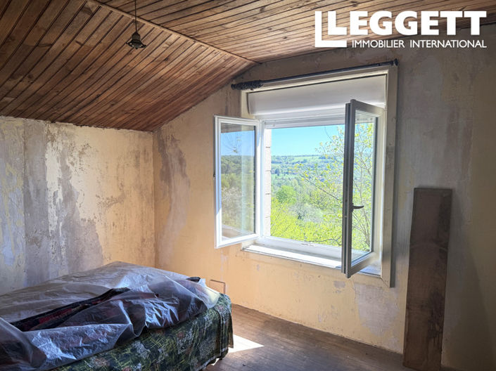 Image No.10-2 Bed House for sale