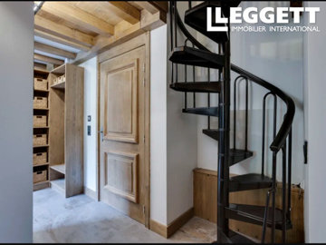 ahr0chm6ly9jzg4uagvzdglhlmltbw8vaw1hz2uvvevom