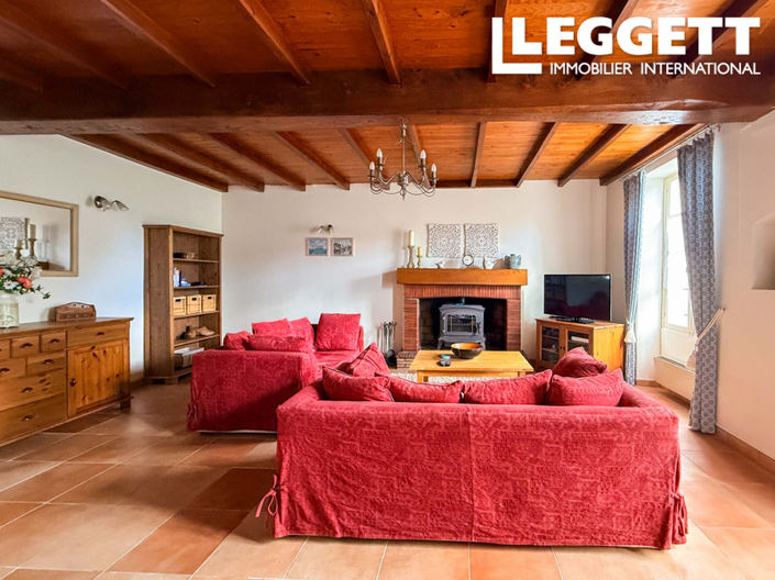 Image No.8-4 Bed House for sale