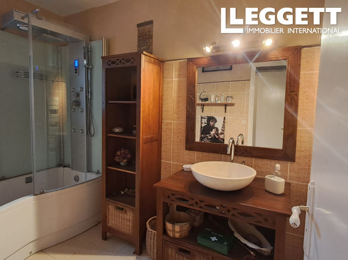 Image No.9-3 Bed House for sale