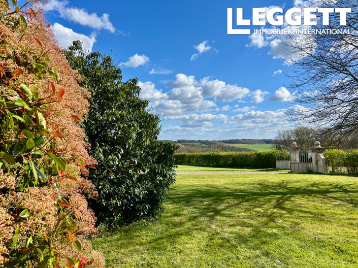 Image No.10-6 Bed House for sale