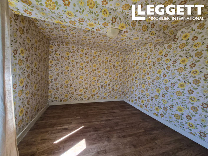 Image No.6-4 Bed House for sale