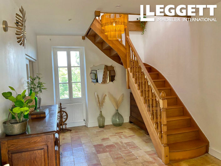 Image No.4-9 Bed House for sale