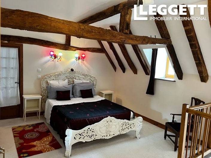 Image No.8-13 Bed House for sale