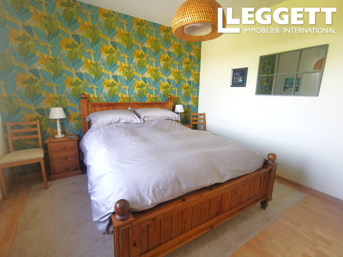 Image No.5-4 Bed House for sale