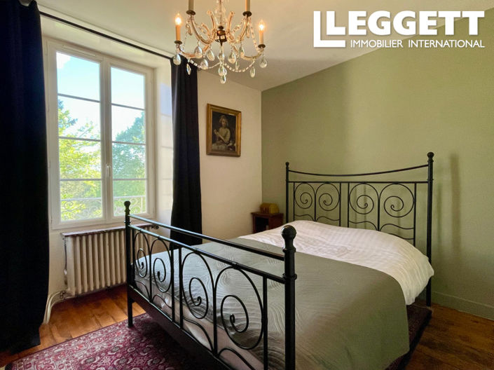 Image No.6-4 Bed House for sale