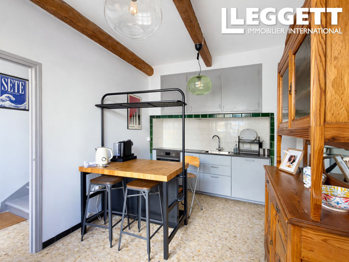 Image No.6-4 Bed House for sale