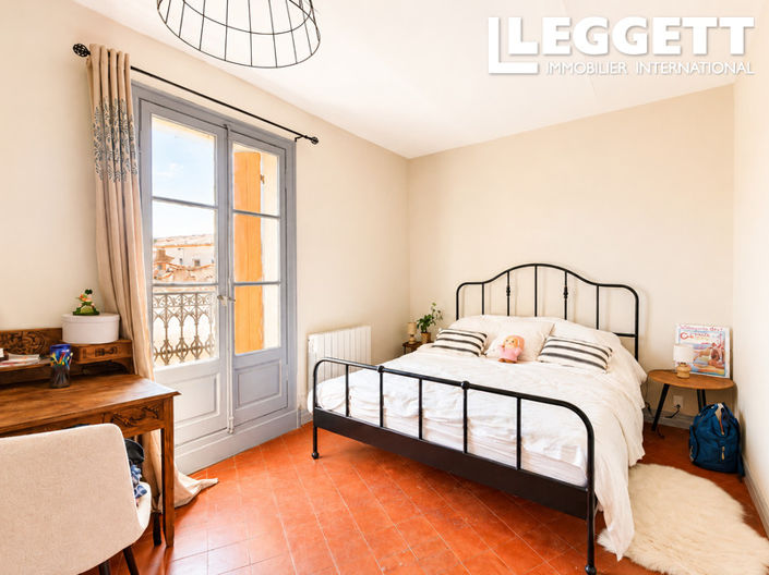 Image No.7-4 Bed House for sale