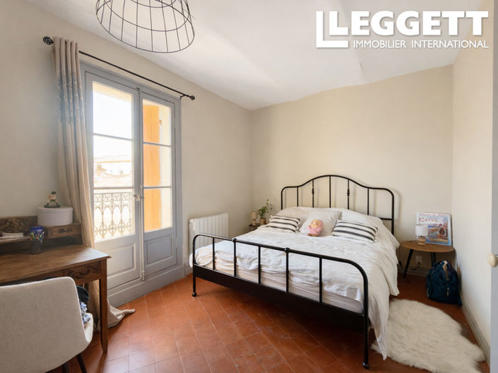 Image No.9-4 Bed House for sale