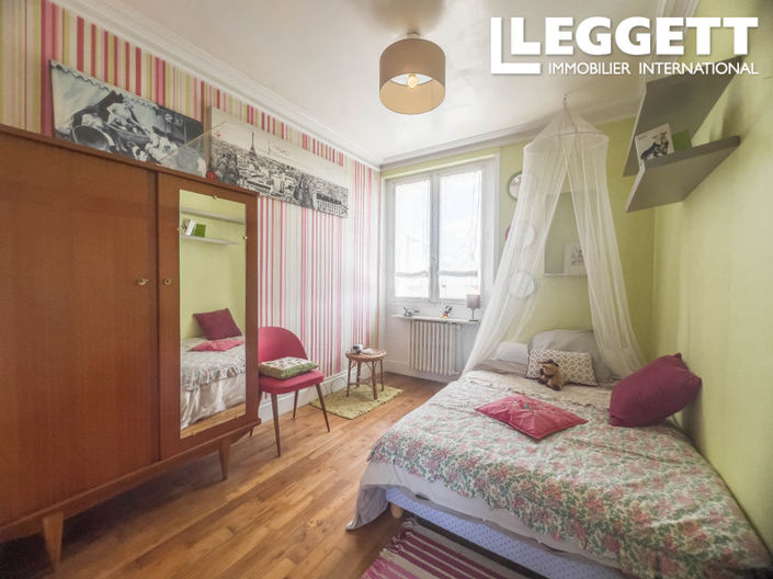 Image No.10-4 Bed House for sale