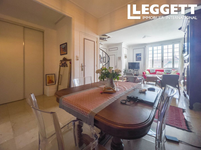 Image No.6-4 Bed House for sale