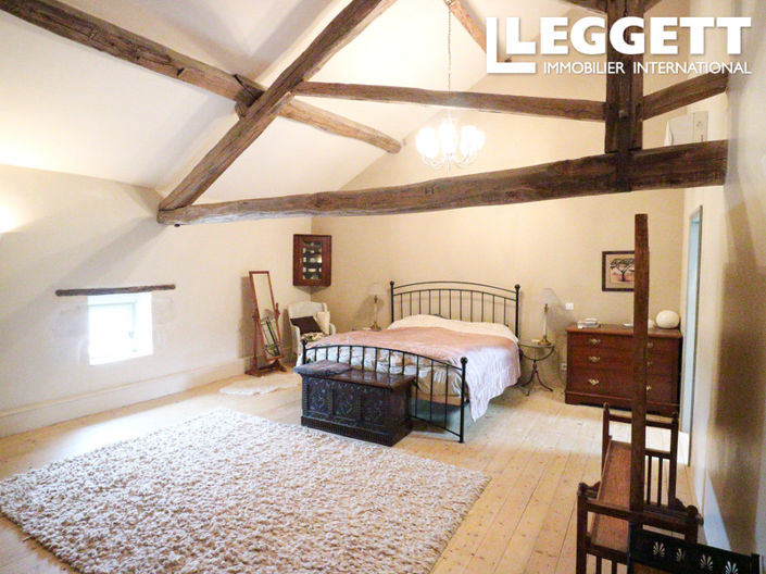 Image No.4-4 Bed House for sale