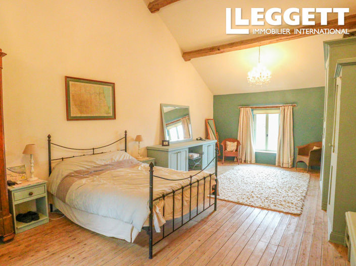 Image No.5-4 Bed House for sale