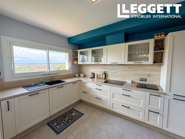 Image No.5-5 Bed House for sale