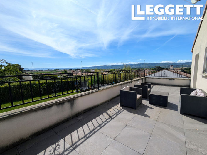 Image No.9-4 Bed House for sale