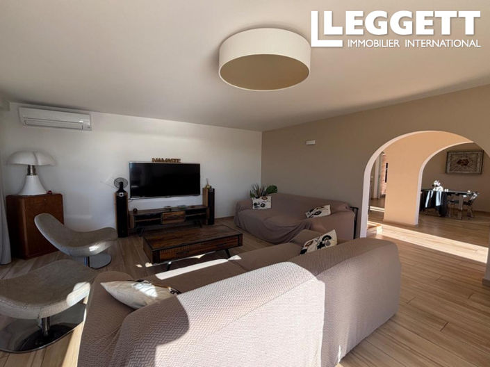 Image No.5-4 Bed House for sale