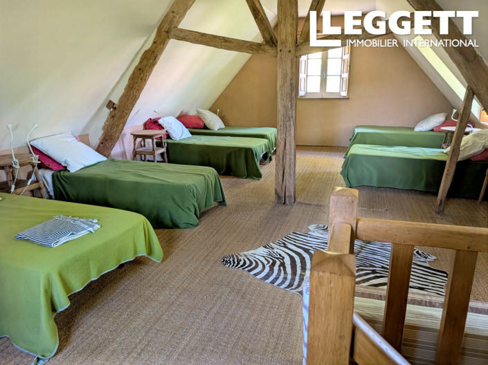 Image No.10-5 Bed House for sale