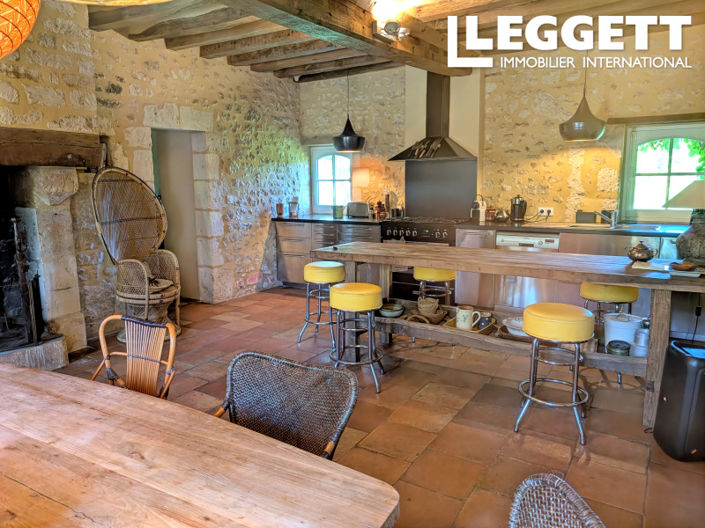 Image No.9-5 Bed House for sale