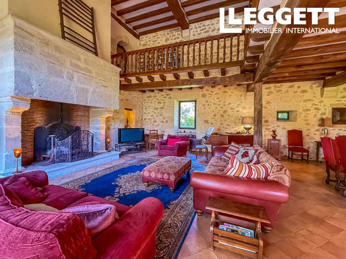 Image No.3-6 Bed House for sale