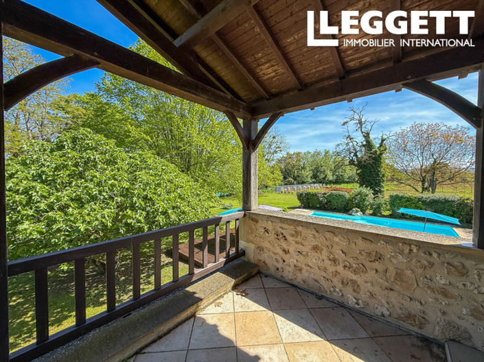 Image No.9-6 Bed House for sale