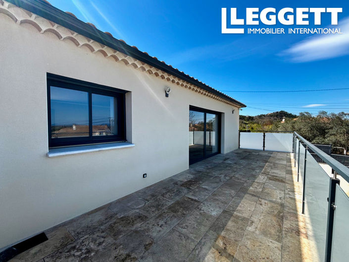 Image No.10-3 Bed House for sale