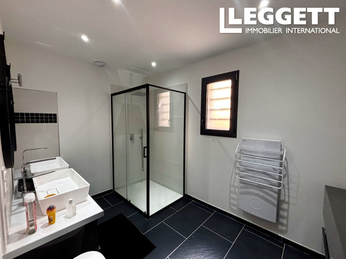 Image No.9-3 Bed House for sale