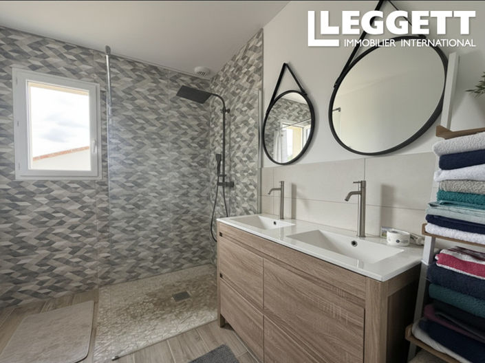 Image No.5-3 Bed House for sale