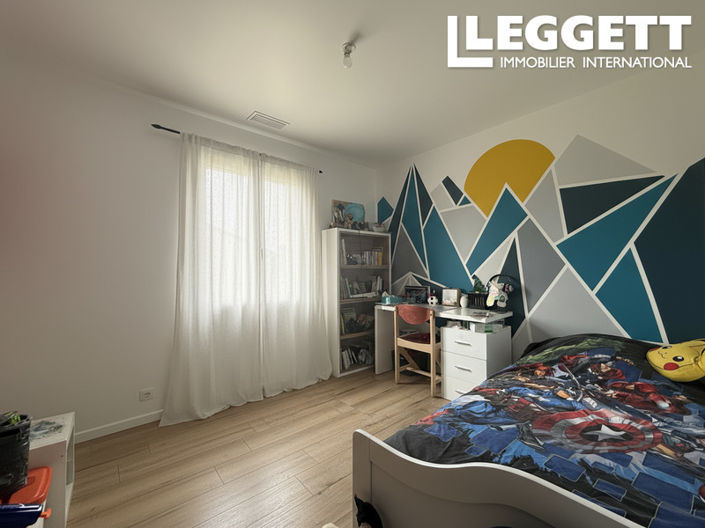 Image No.7-3 Bed House for sale