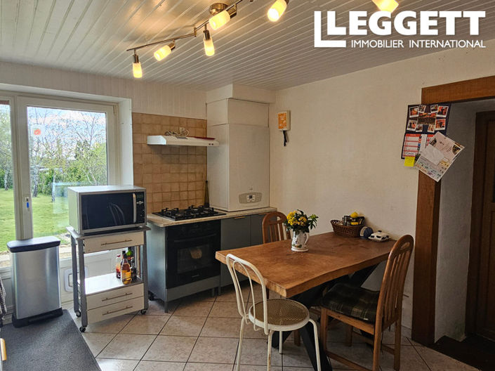 Image No.2-4 Bed House for sale