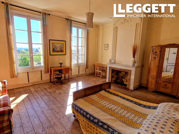 Image No.10-7 Bed House for sale