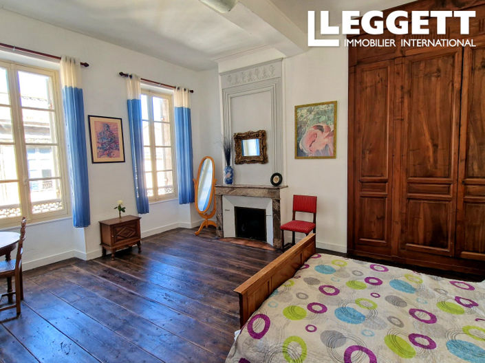 Image No.7-7 Bed House for sale