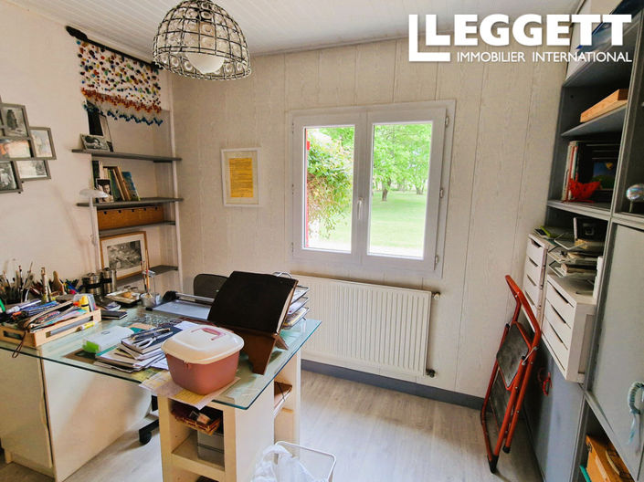 Image No.10-3 Bed House for sale