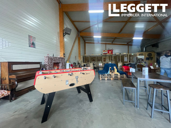 Image No.2-Commercial à vendre à Coutances