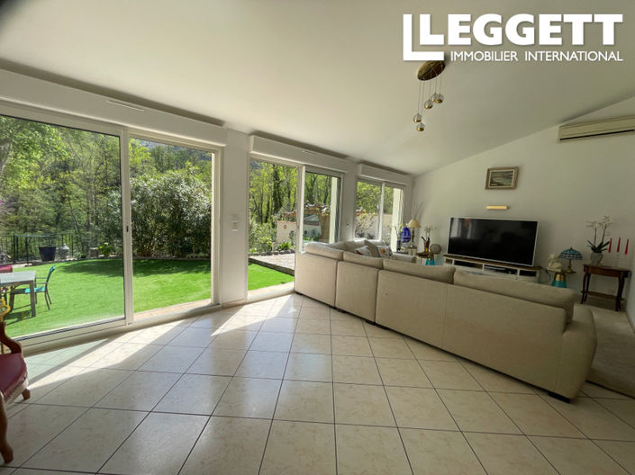 Image No.4-5 Bed House for sale