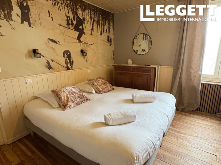 Image No.3-12 Bed Commercial for sale