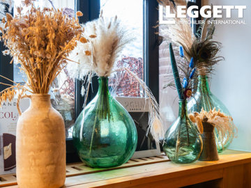 ahr0chm6ly9jzg4uagvzdglhlmltbw8vaw1hz2uvvevom