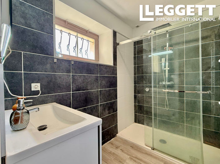 Image No.7-3 Bed House for sale