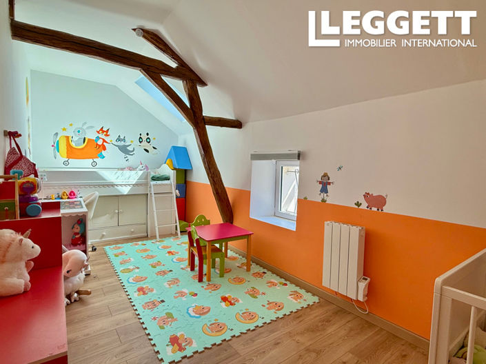 Image No.8-3 Bed House for sale