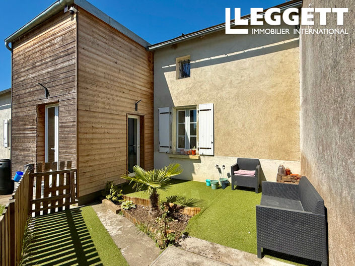 Image No.10-3 Bed House for sale