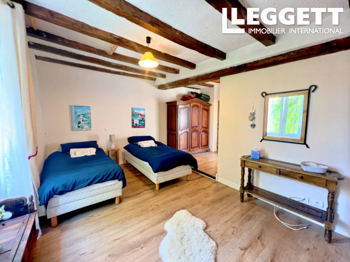 Image No.8-4 Bed House for sale