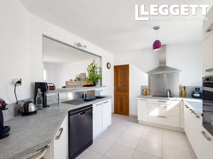 Image No.5-4 Bed House for sale