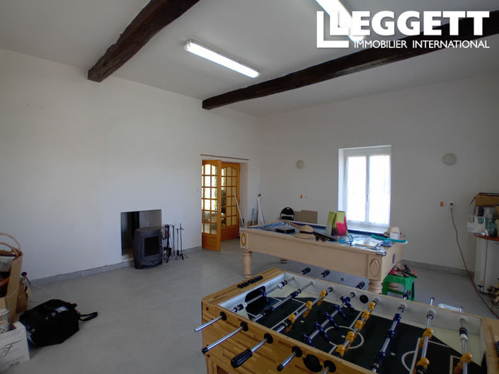 Image No.6-8 Bed House for sale