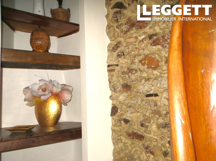 Image No.10-1 Bed House for sale