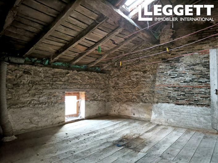 Image No.9-2 Bed House for sale