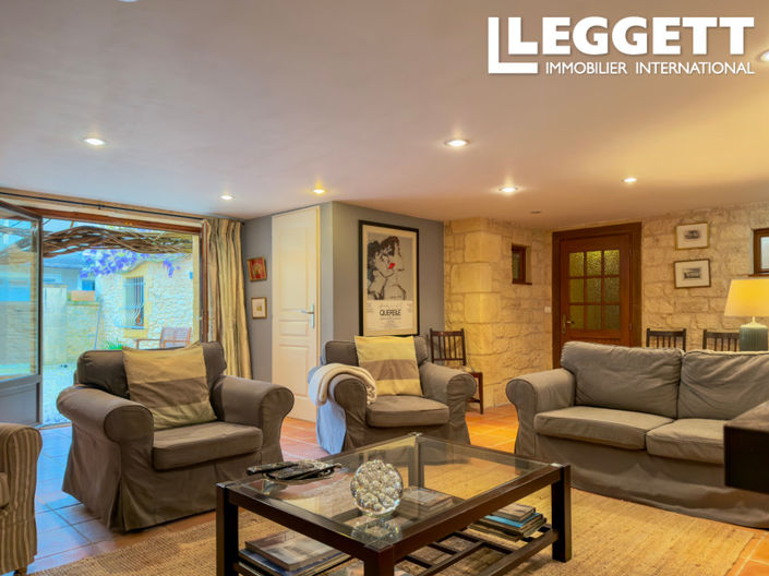 Image No.8-3 Bed House for sale
